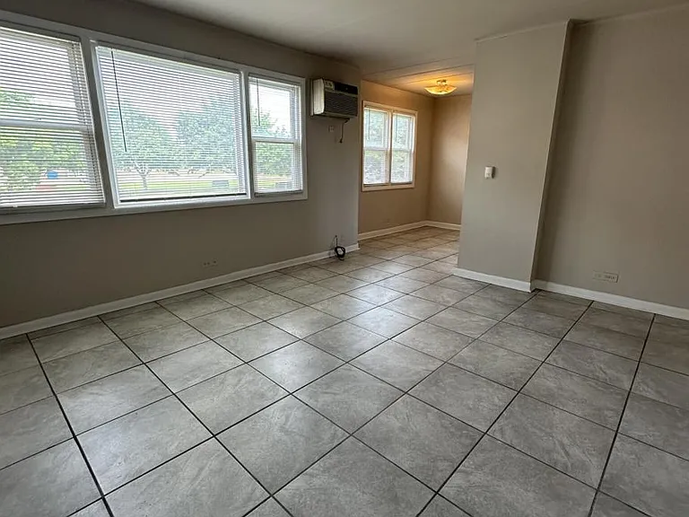 9610 Ivanhoe Ave #14 — Photo 3