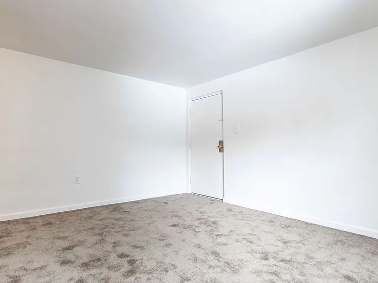 Brookside Apartments — Photo 7