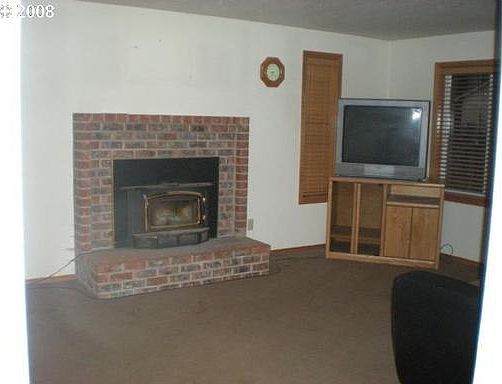 2nd image of 9313 NE 21st St