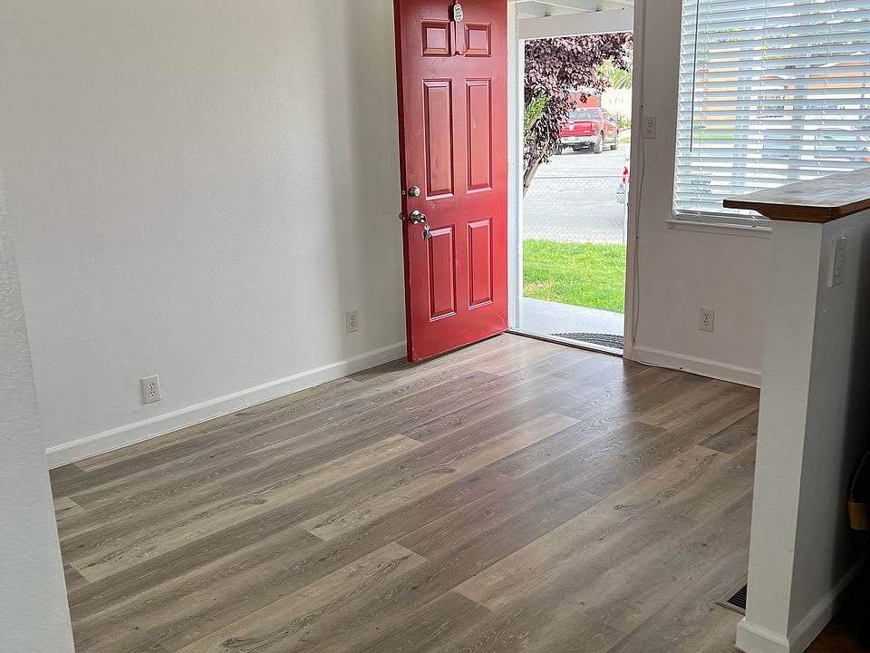 1st image of 7636 Sunset Ave