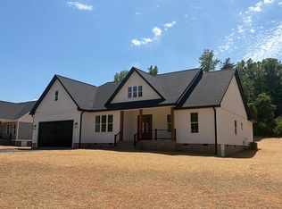 1395 Tellowee Rd, Eden, NC 27288