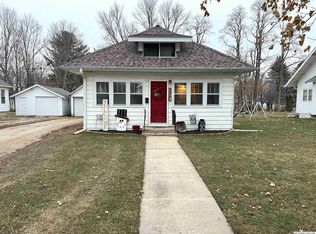 515 Maple St, Osage, IA 50461