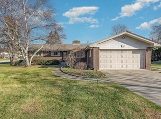 2898 Hemmeter Rd, Saginaw, MI 48603