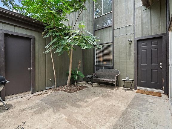 3rd image of 4641 Country Creek Dr APT 1084