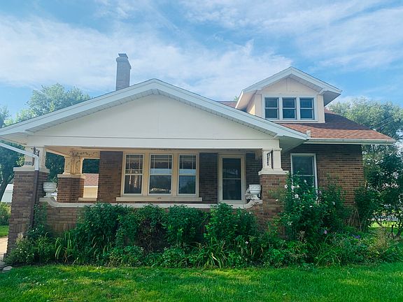 3rd image of 226 W Garfield Ave