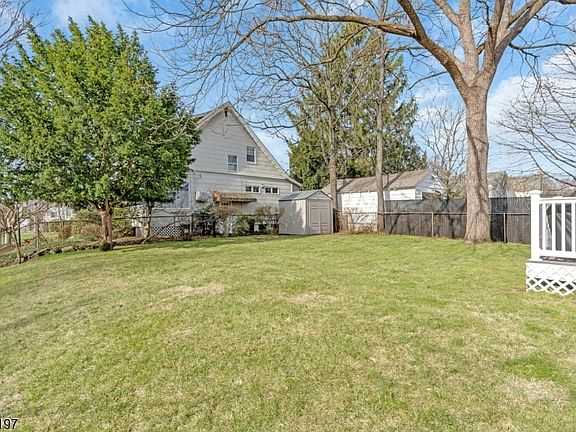 3rd image of 1 Perry Place