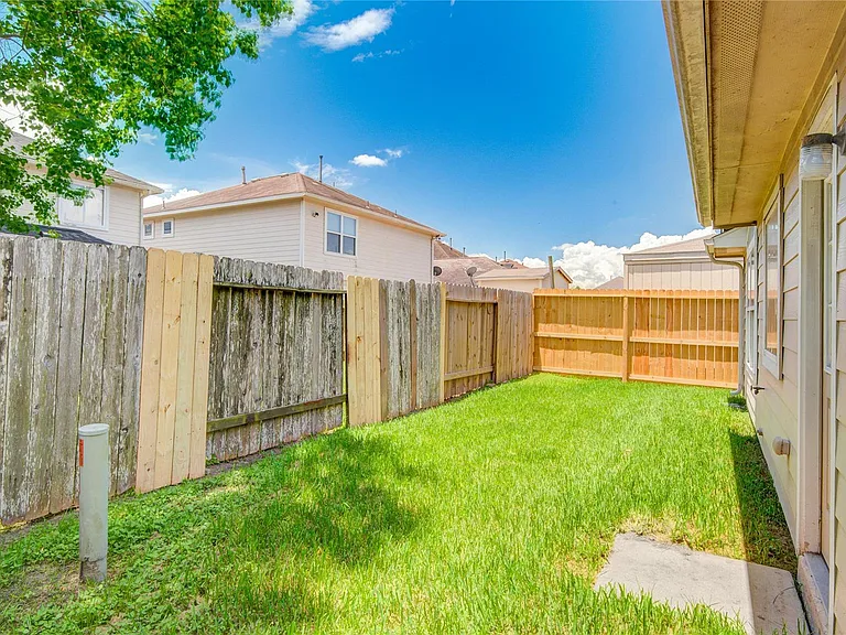 4226 Richmeadow Dr — Photo 28