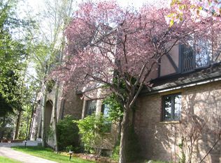 950 Genesis Pl, Colorado Springs, CO 80906