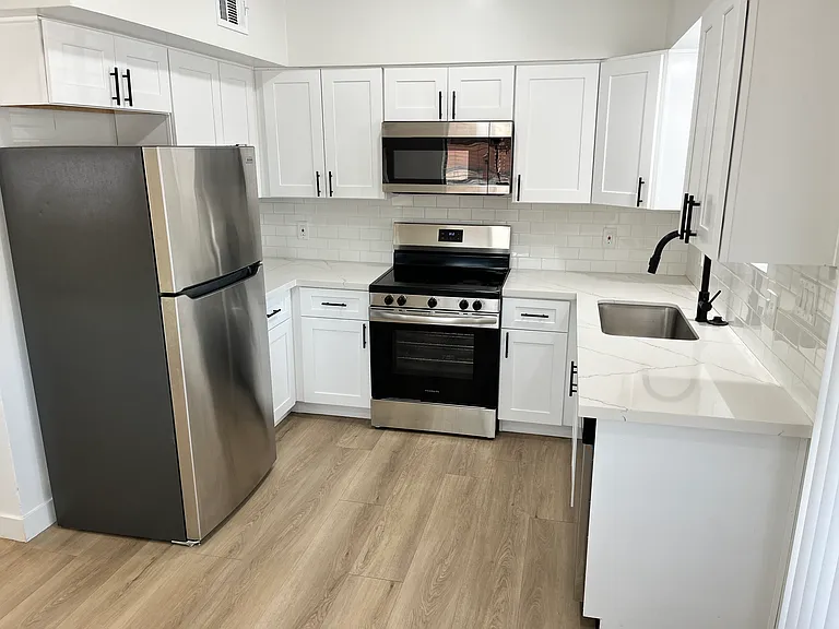2555 E Water St #2579 — Photo 4