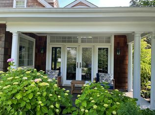 5 Hartshorne Ln, Rumson, NJ 07760