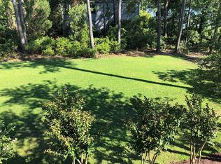 5308 Trade Winds Rd, New Bern, NC 28560