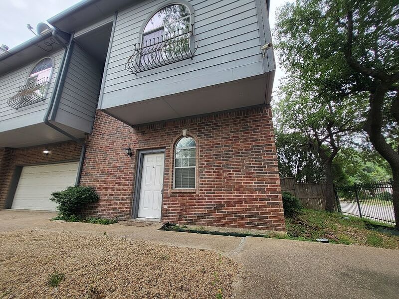 1st image of 1819 N Fitzhugh Ave #A-b-101