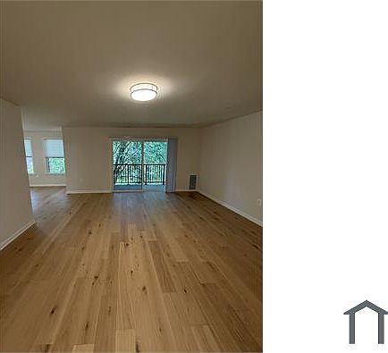 5th image of 830 Quince Orchard Blvd #20