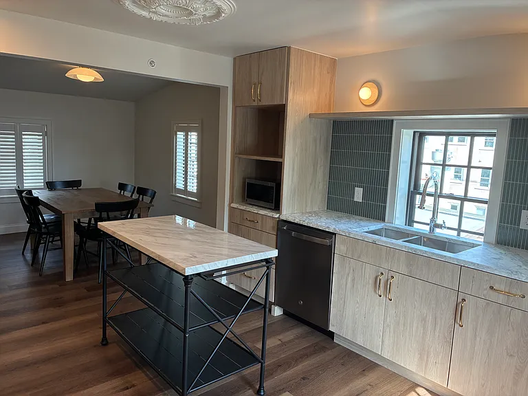 205 S Union St — Photo 14