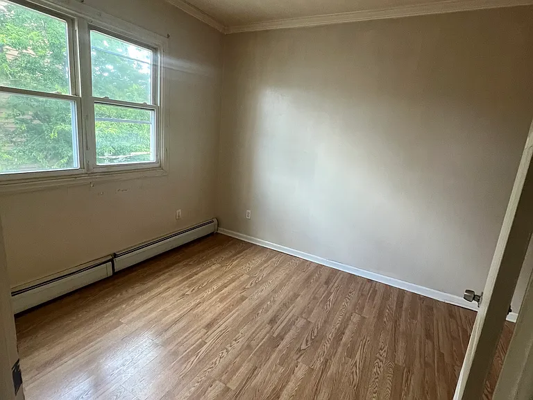 43 E 17th St #2 — Photo 5