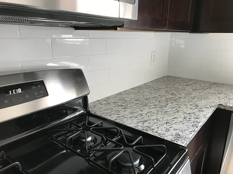 Karl Place Apartments — Photo 24
