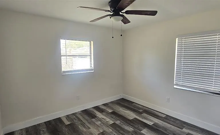 17319 Terry Ave — Photo 7