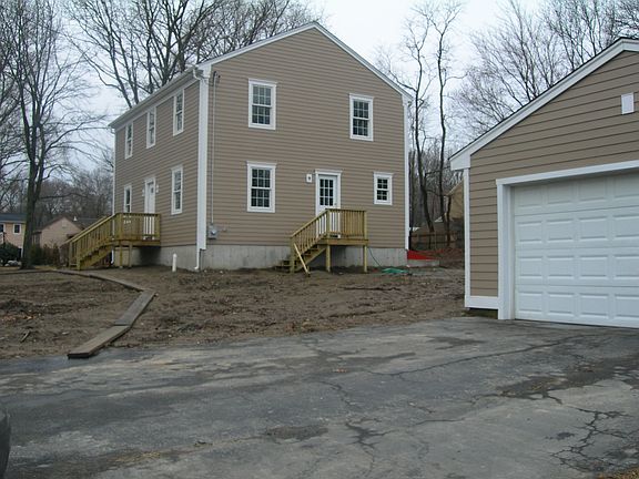 2nd image of 37 Tilbury Dr