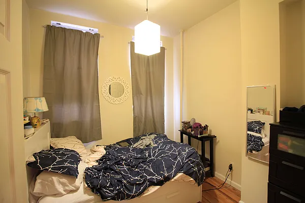 Rented by True Real Estate Group | media 33