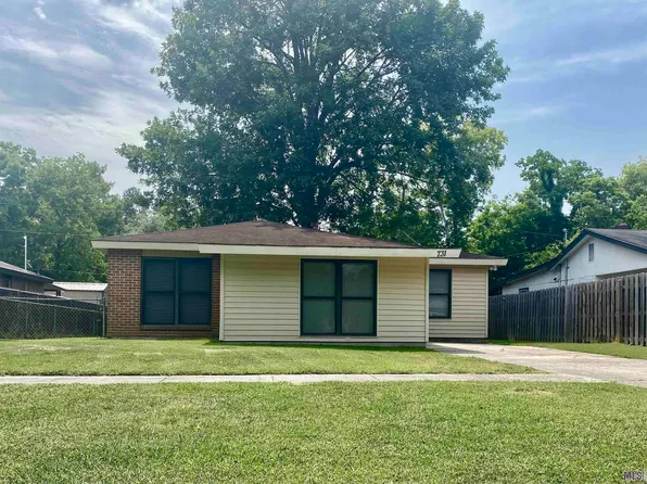 731 S 14th St, Port Allen, LA 70767