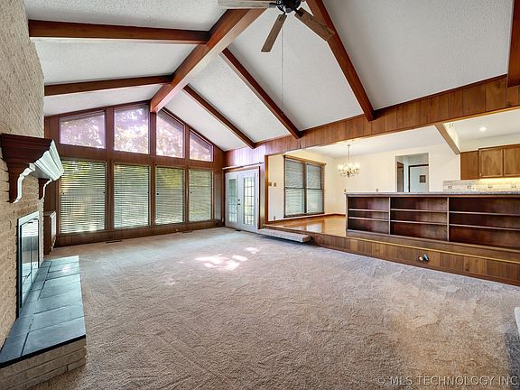 5th image of 9101 Highland Dr