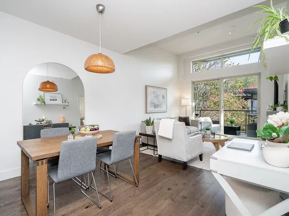 7478 Byrnepark Walk #418, Burnaby, BC V3N 0B5