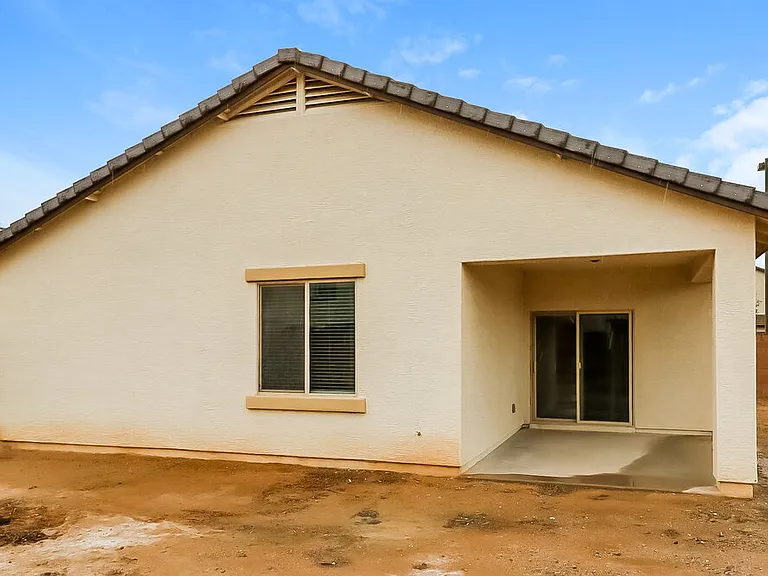 25446 W Carson Dr — Photo 15