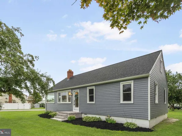 801 Chester River Dr, Grasonville, MD 21638