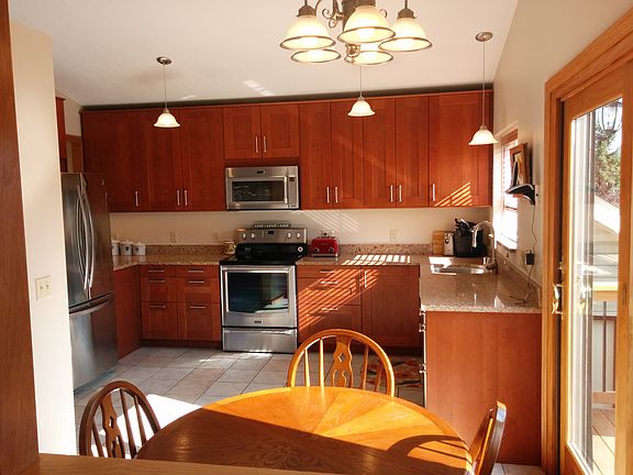 4th image of 3967 Worchester Dr
