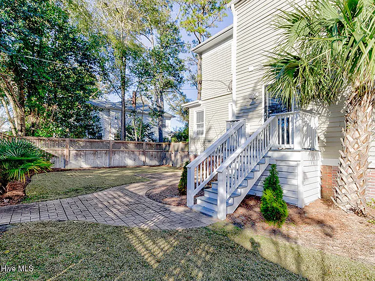 1812 Market St — Photo 47
