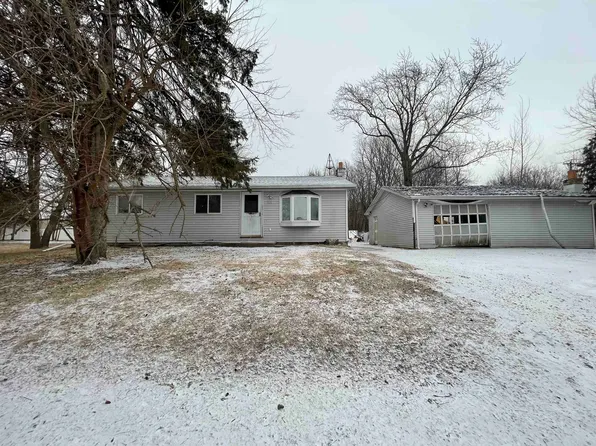 105 N 41st St, Manitowoc, WI 54220