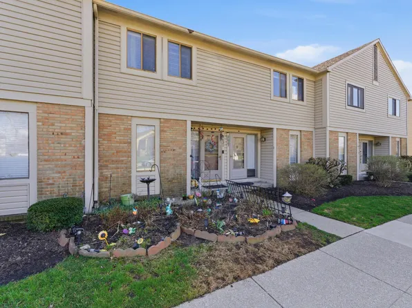 2621 Summer Dr, Dublin, OH 43016