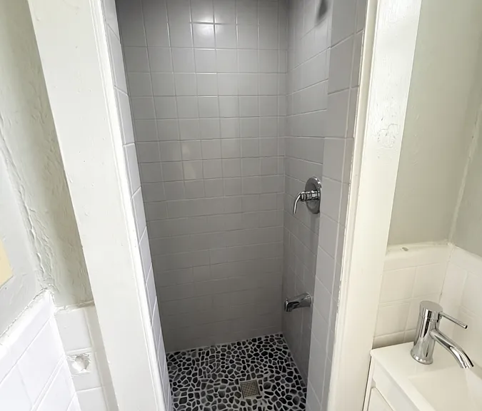 467 Fargo Ave #1 — Photo 5