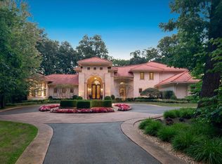 1036 Barrys Ct, Lake Forest, IL 60045