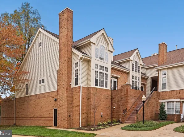 7033 Haycock Rd APT F, Falls Church, VA 22043