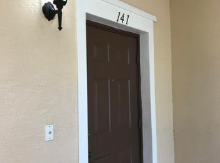 141 E Thatch Palm Cir, Jupiter, FL 33458