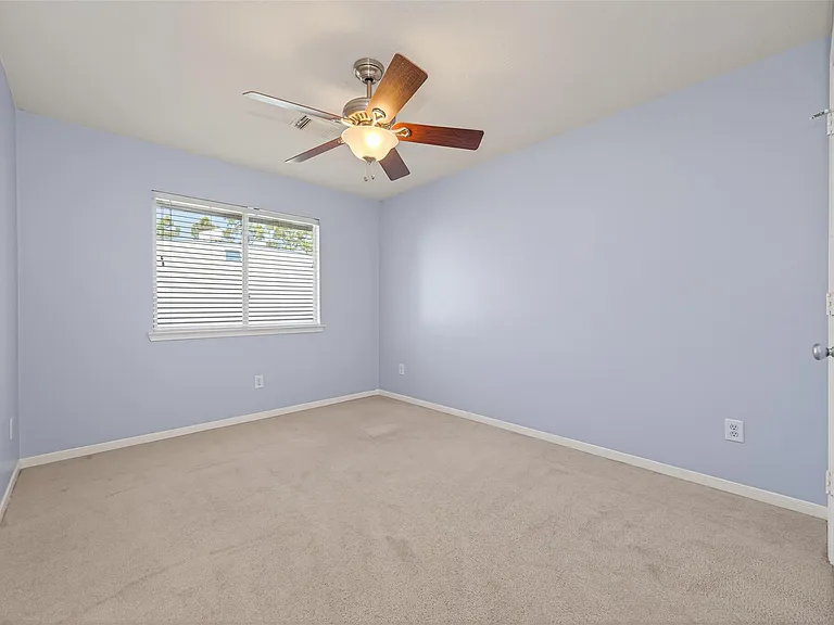 19215 Hikers Trail Dr — Photo 28