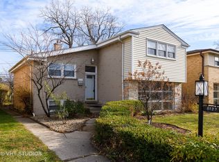 8127 Karlov Ave, Skokie, IL