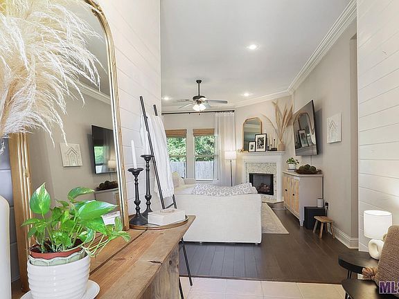 2nd image of 39215 Majestic Wood Ave