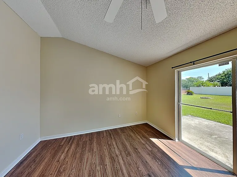 2423 Hybrid Dr — Photo 9