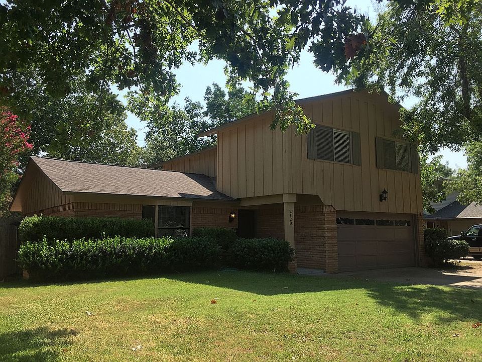 1st image of 2420 Summer Place Dr