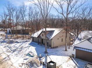 686 & 686 Yonkers Ct, Lake Ozark, MO 65049