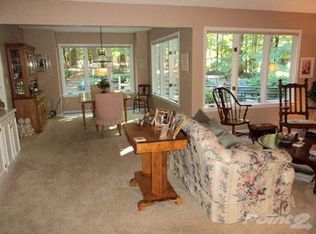 3873 Village Circle Dr, Traverse City, MI