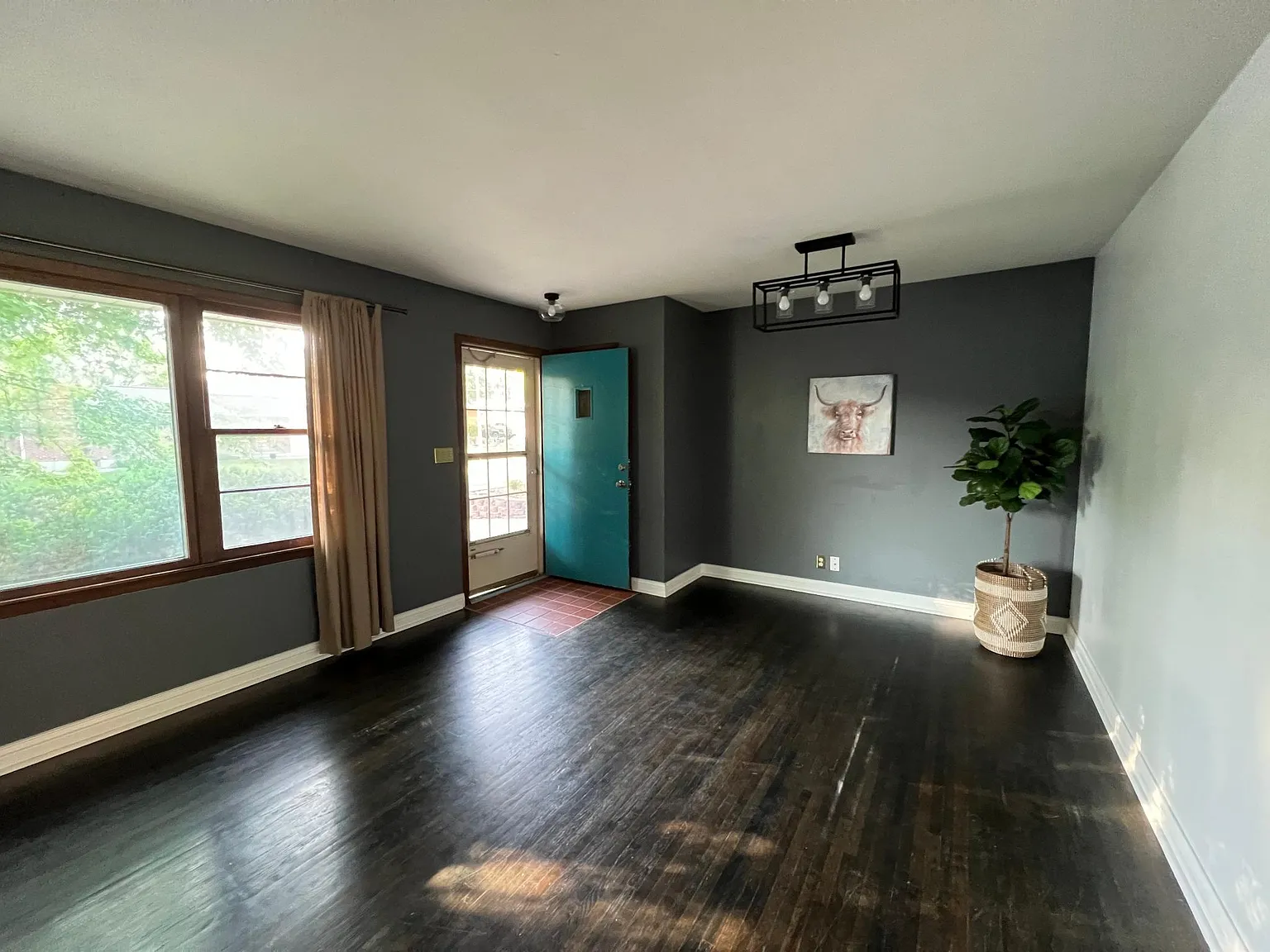 4 bed, 988 sqft, $1,800 — Photo 3