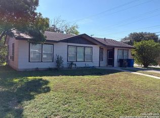 802 Utopia Ln, San Antonio, TX 78223