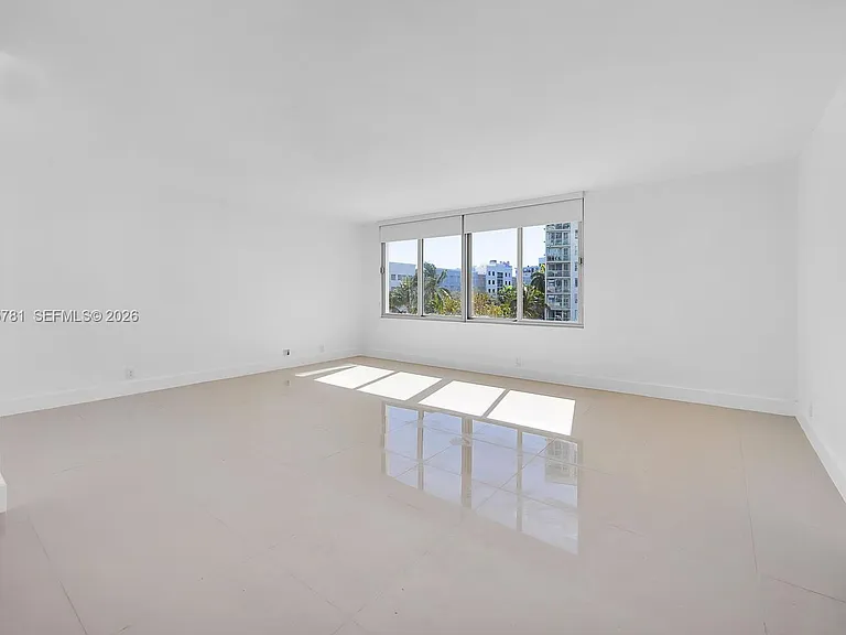 1000 West Ave #301 — Photo 4