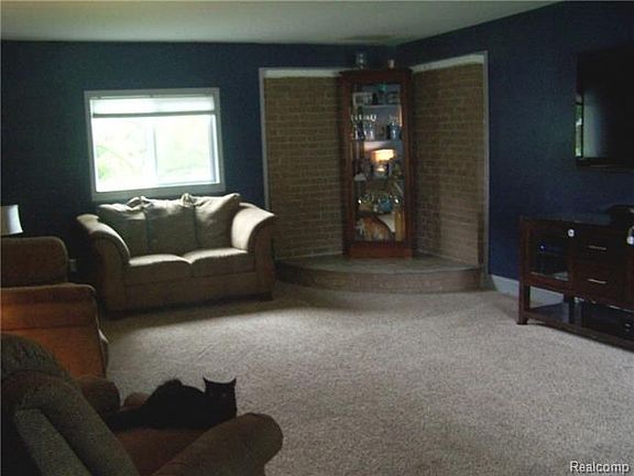 3rd image of 513 N 10th St