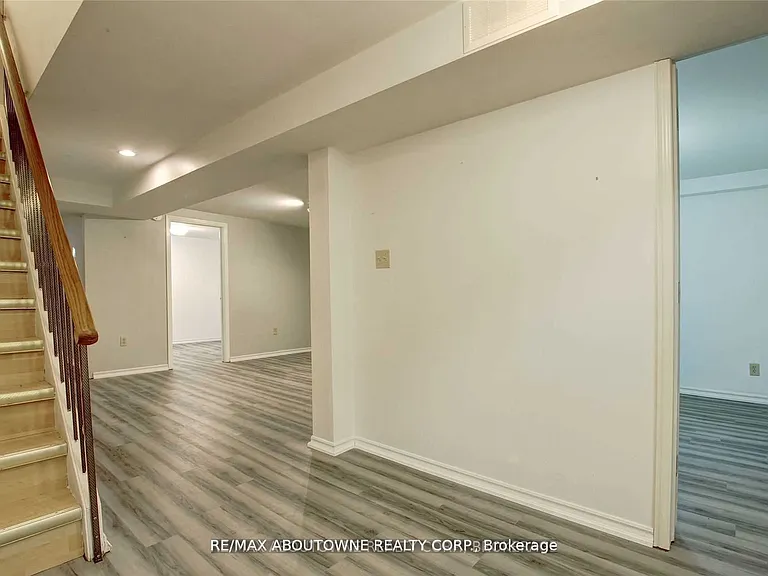 14 Angus Dr #LOWER — Photo 13