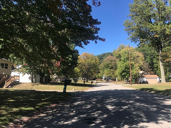 5th image of 864 Zeletta Dr
