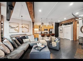 520 W Huron St APT 120, Chicago, IL 60654
